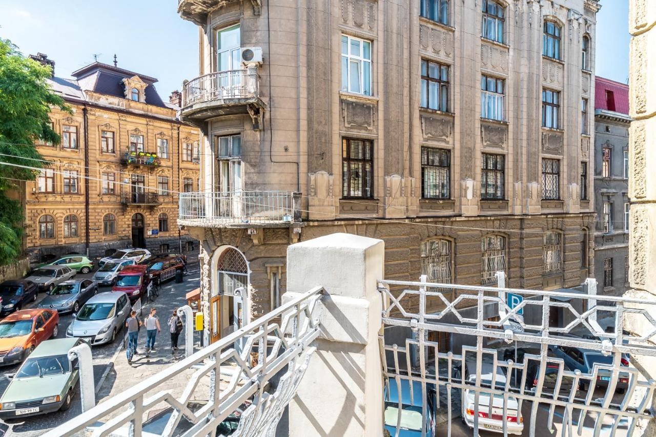 Inshiapartments On Popovycha Str Lviv Bagian luar foto