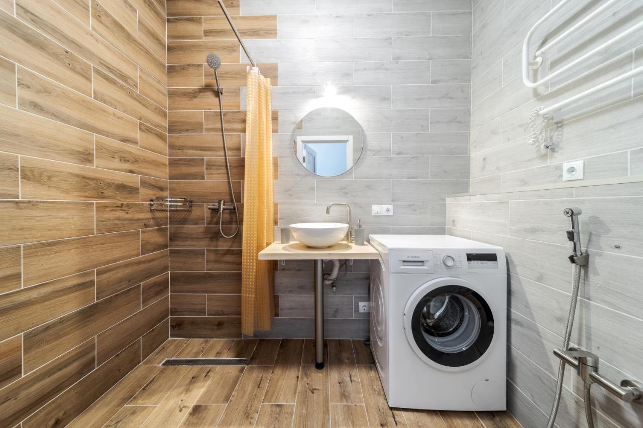 Inshiapartments On Popovycha Str Lviv Bagian luar foto
