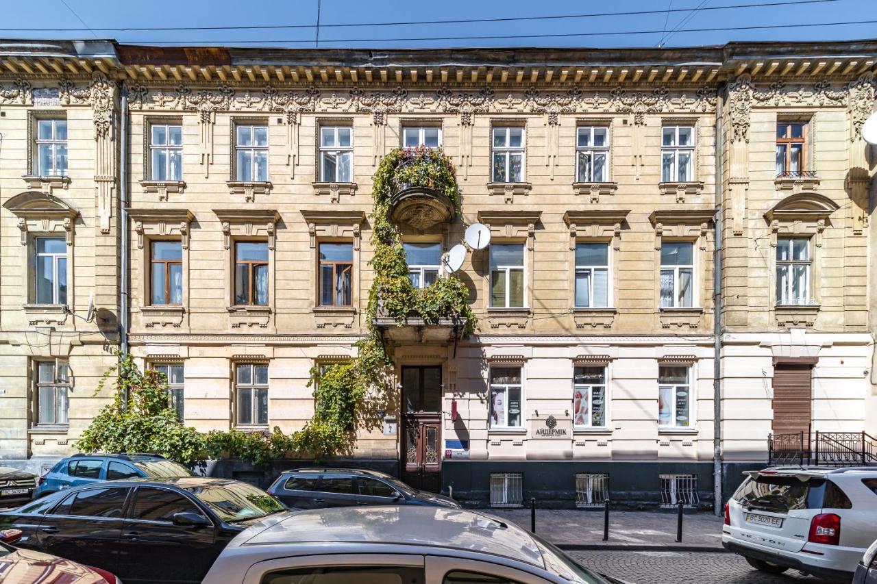 Inshiapartments On Popovycha Str Lviv Bagian luar foto
